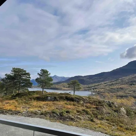 Modern Spacious And Beautiful View Perfect For Exploring Mountains And Fjords アパート