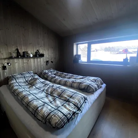 Modern Spacious And Beautiful View Perfect For Exploring Mountains And Fjords * Sykkylven
