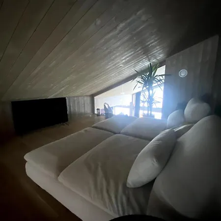 Modern Spacious And Beautiful View Perfect For Exploring Mountains And Fjords