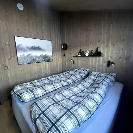 アパート Modern Spacious And Beautiful View Perfect For Exploring Mountains And Fjords Sykkylven